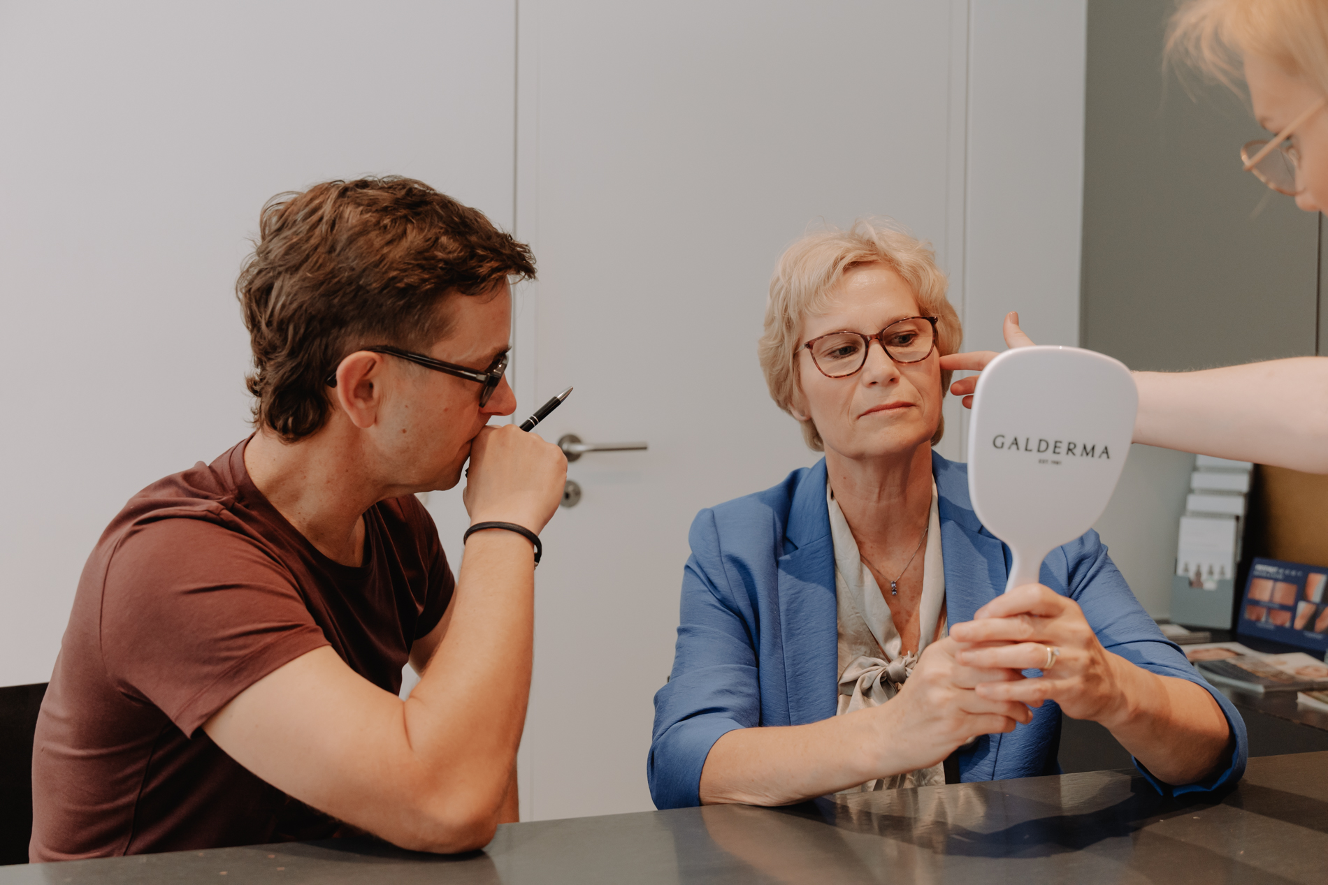 Neus-lippenplooi: natuurlijke verzachting met fillers en Sculptra®